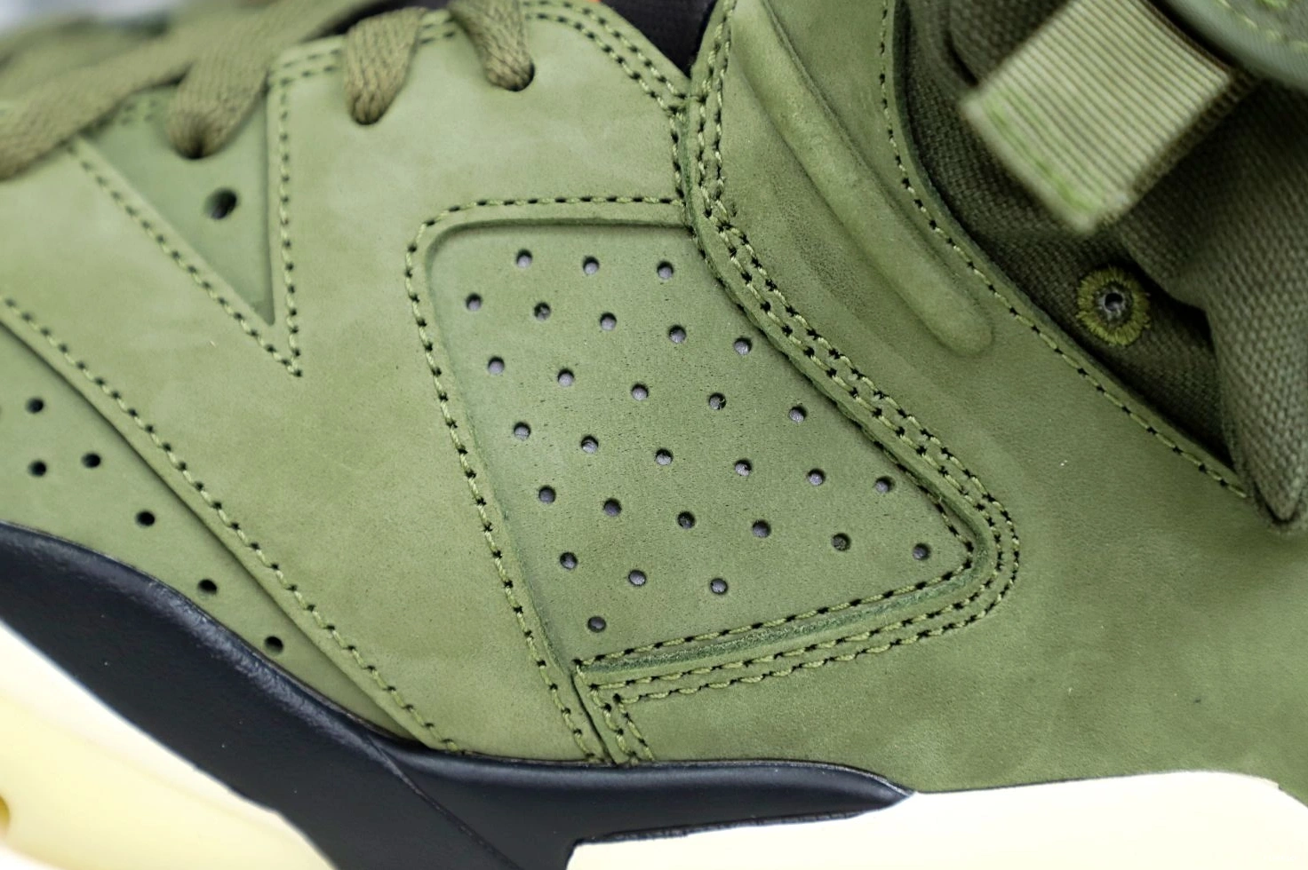 X RETRO SCOTT AIR JORDAN 'OLIVE' TRAVIS 6 0901
